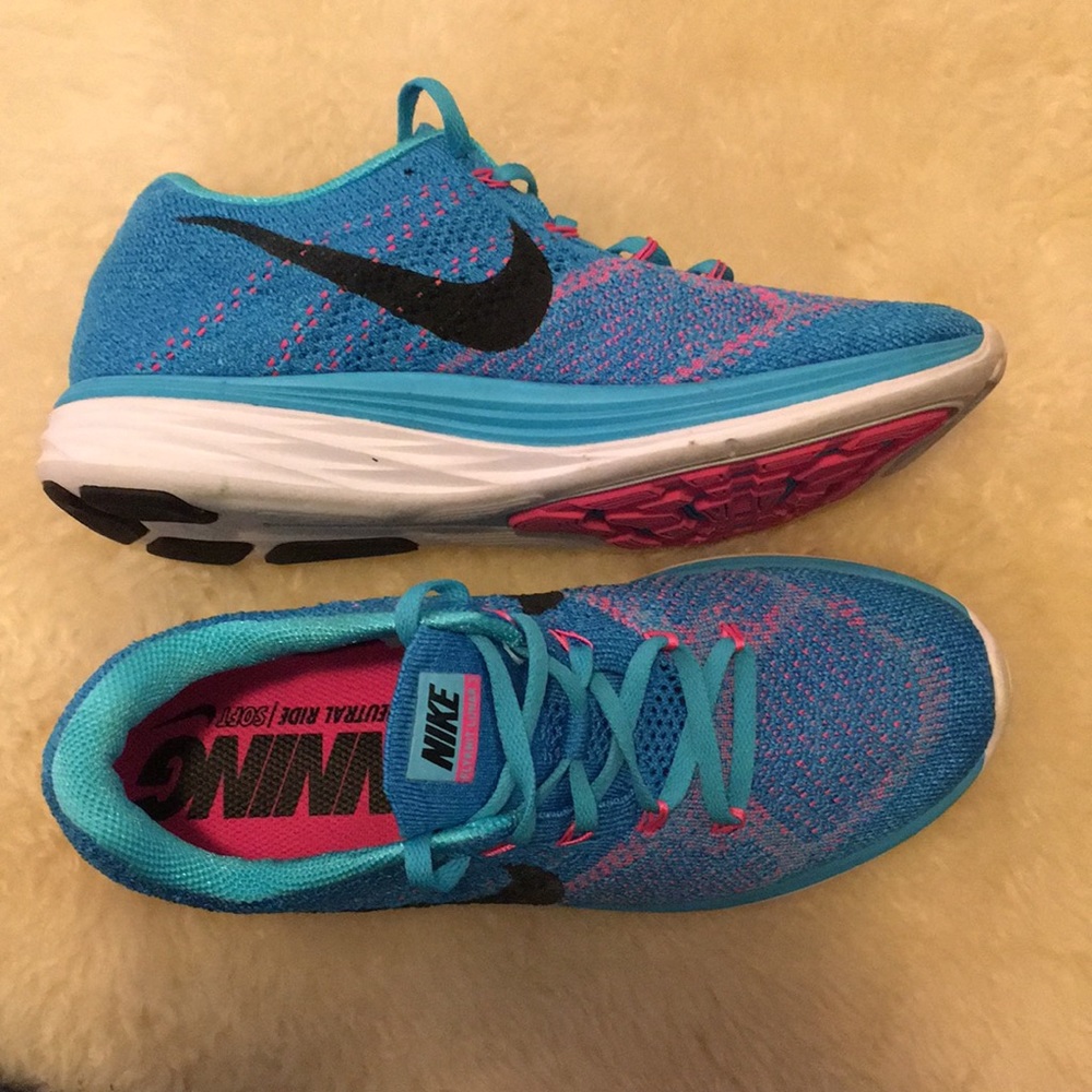 Nike FlyKnit Lunar 3